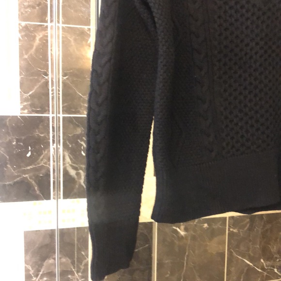 Banana Republic Black Cable Knit Sweater - Picture 4 of 13